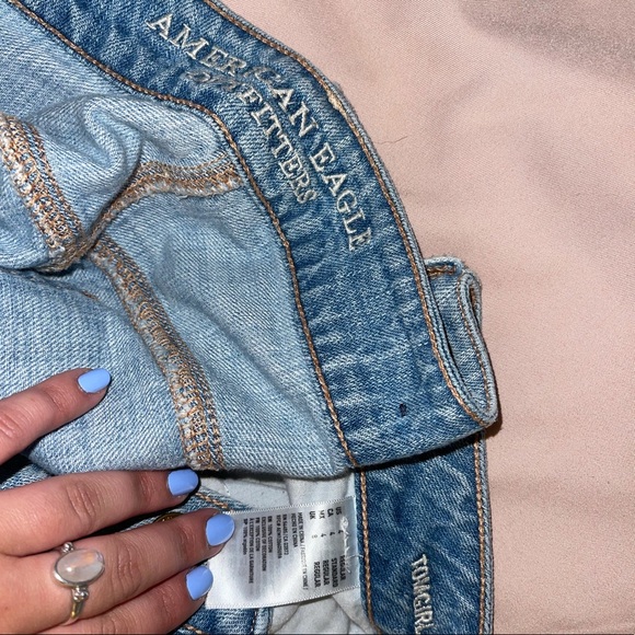 light wash tom girl jeans - Picture 3 of 3